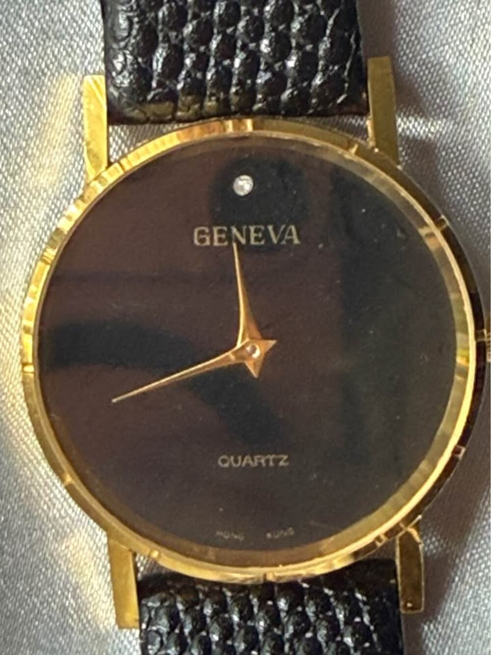 Vintage Geneva Quartz Dress Watch (CCC75)